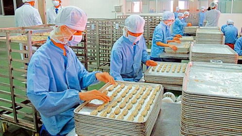 粵企全速生產(chǎn)，供港日用品穩(wěn)增